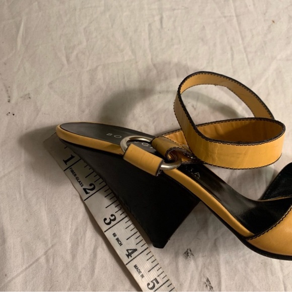 Sandals - Picture 5 of 10